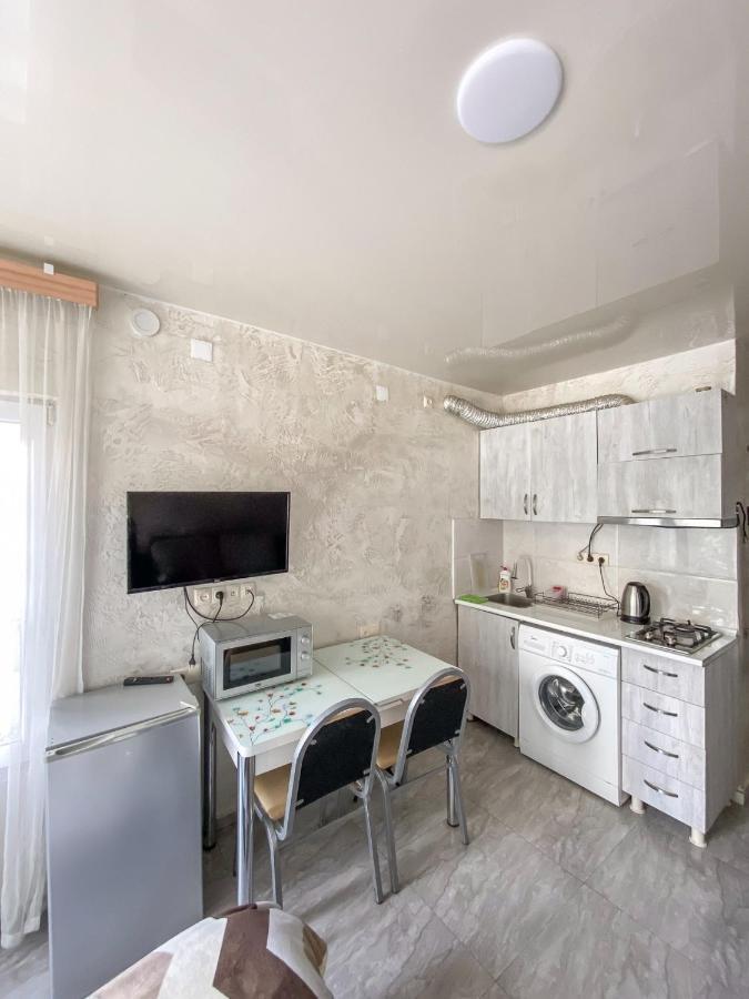 Apartment Studio Maksim Batoumi Extérieur photo
