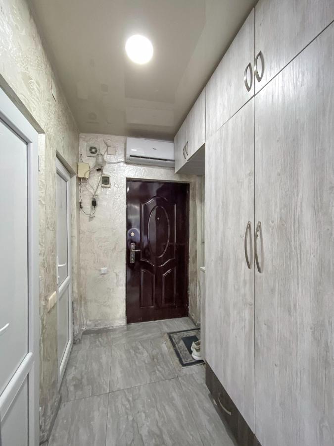 Apartment Studio Maksim Batoumi Extérieur photo